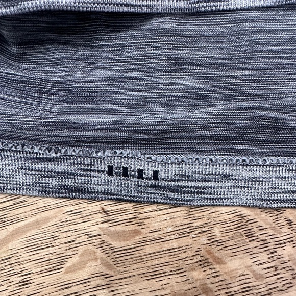 Nike DRI FIT Large Long Sleeve Running Workout Walking Shirt Top Reflective - Picture 11 of 15